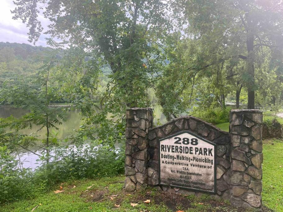 The Fishing Hole #4 Near Town Daire Bryson City Dış mekan fotoğraf